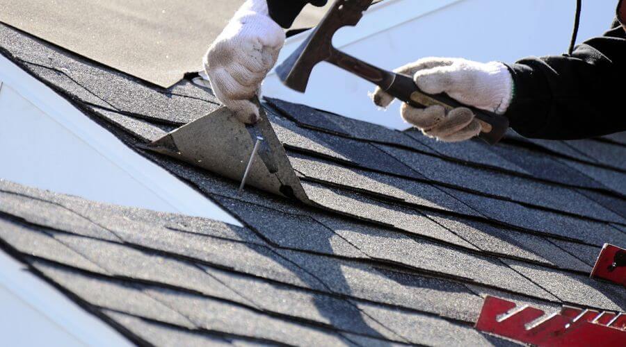 Professional residential roofers in Conway, MI